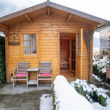 Vakantiehuis Garden Apartment Near Wildkogel Ski-Lift