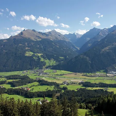 Garden Apartment Near Wildkogel Ski-Lift * Hollersbach im Pinzgau