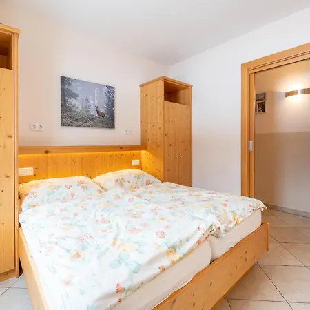 Garden Apartment Near Wildkogel Ski-Lift
