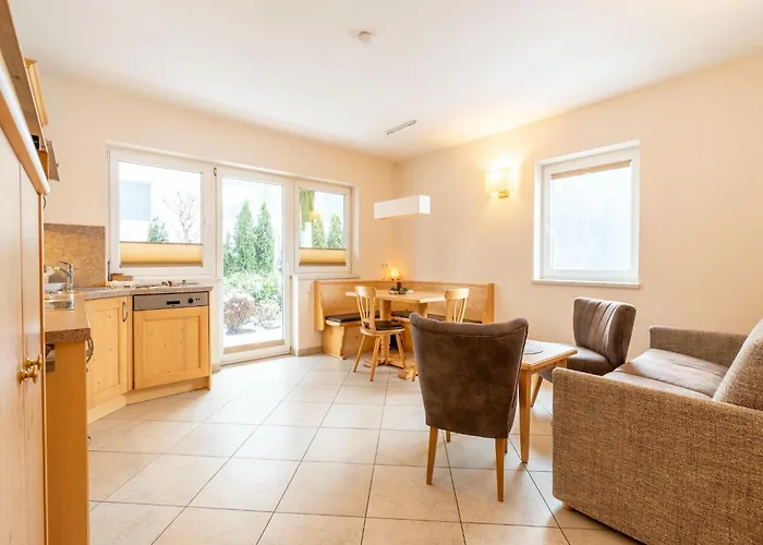 Garden Apartment Near Wildkogel Ski-Lift Casa vacanze *